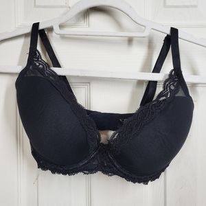 NATORI black lace detail bra